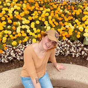 Meet your Posher, Elise